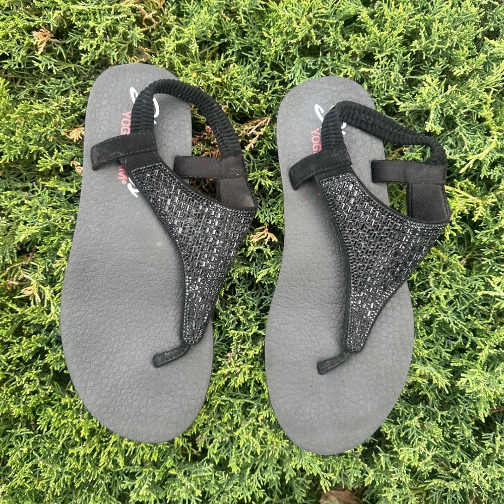 Skechers Women's Meditation Rock Crown Yoga Foam Sandals Size 9 Black